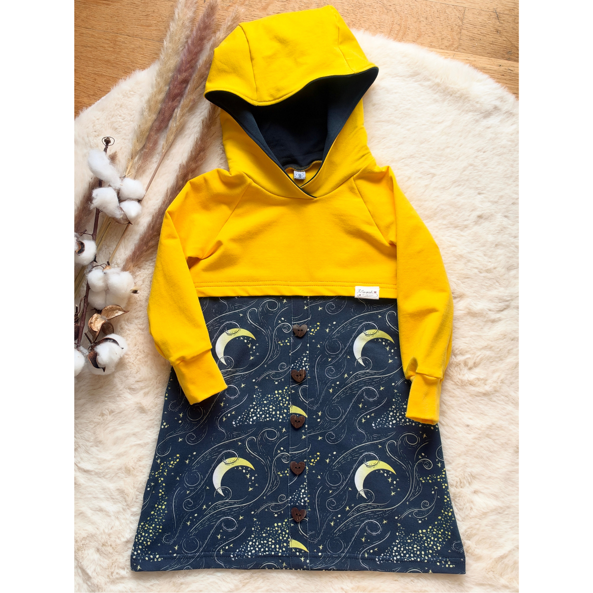 Cropped Sweatkleid Mondkleid Bio Größe 98 von LAROAH
