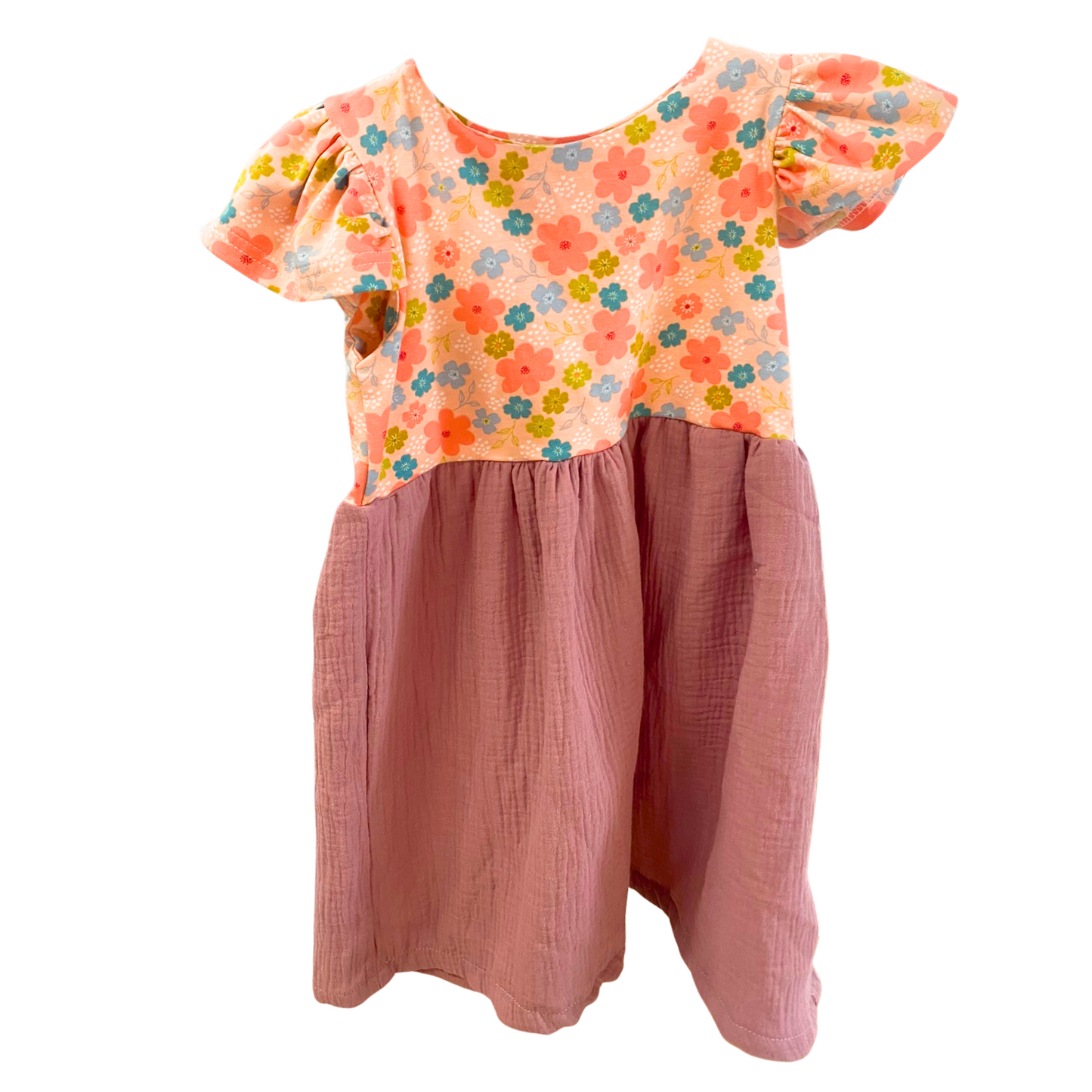 Luftiges Sommerkleid für Mädchen im Blümchen Style – handgemacht in Österreich