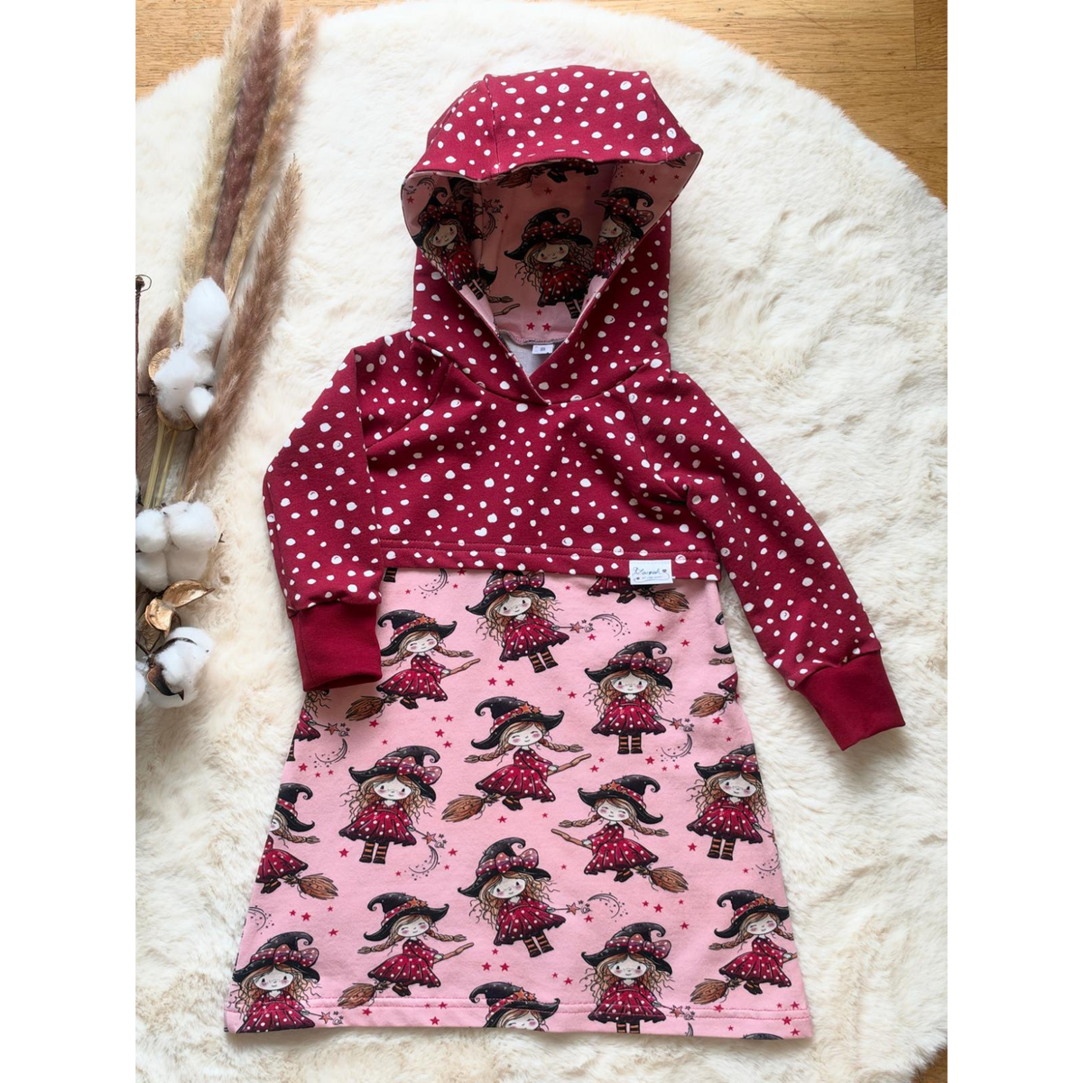 Cropped Sweatkleid Hexe rosa Bio Größe 86 von LAROAH