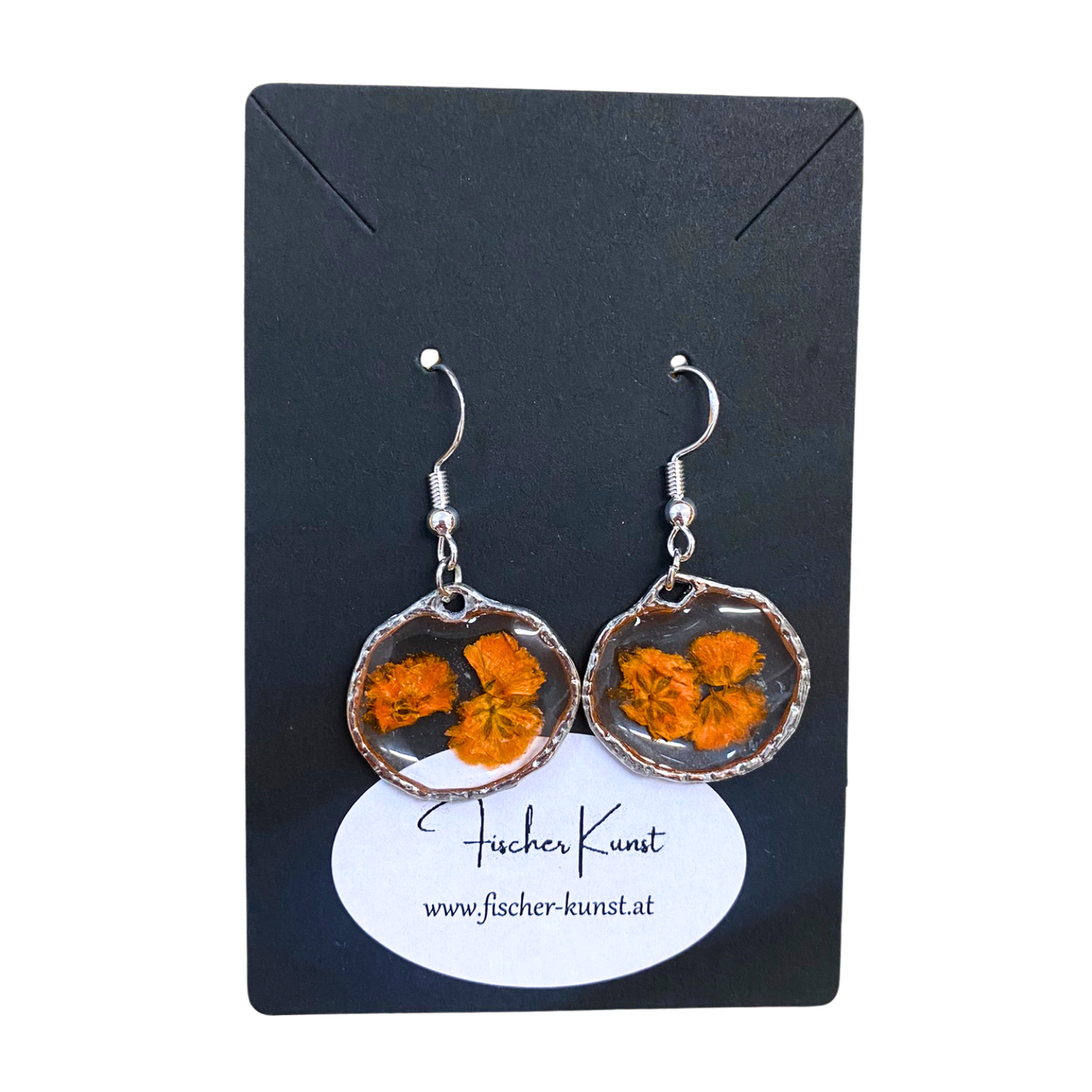 Silberne Ohrringe mit echten orangefarbenen Trockenblumen – handgemachter Blütenschmuck von Fischer Kunst