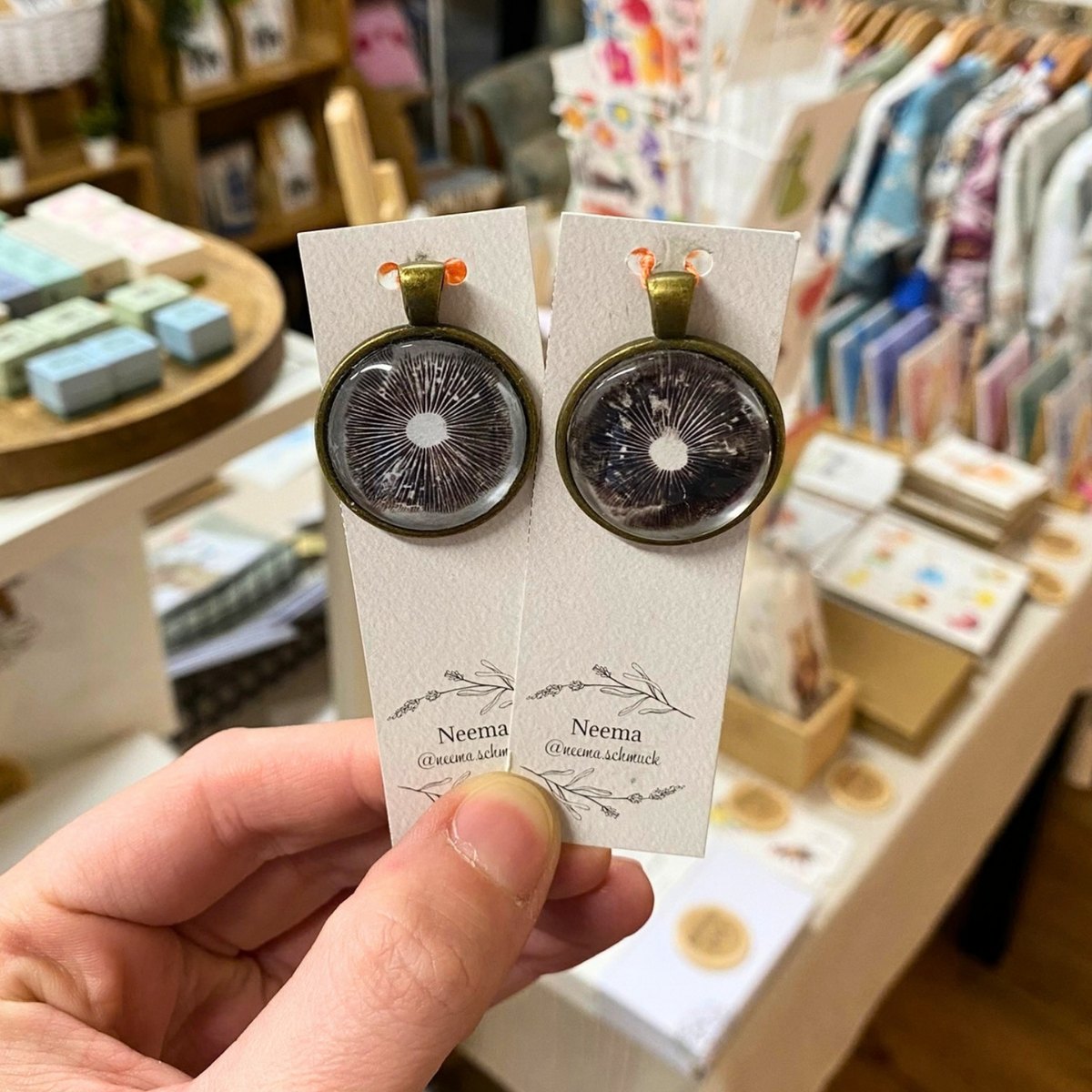 Kettenanhänger Print (AnhPri) von Neema Schmuck