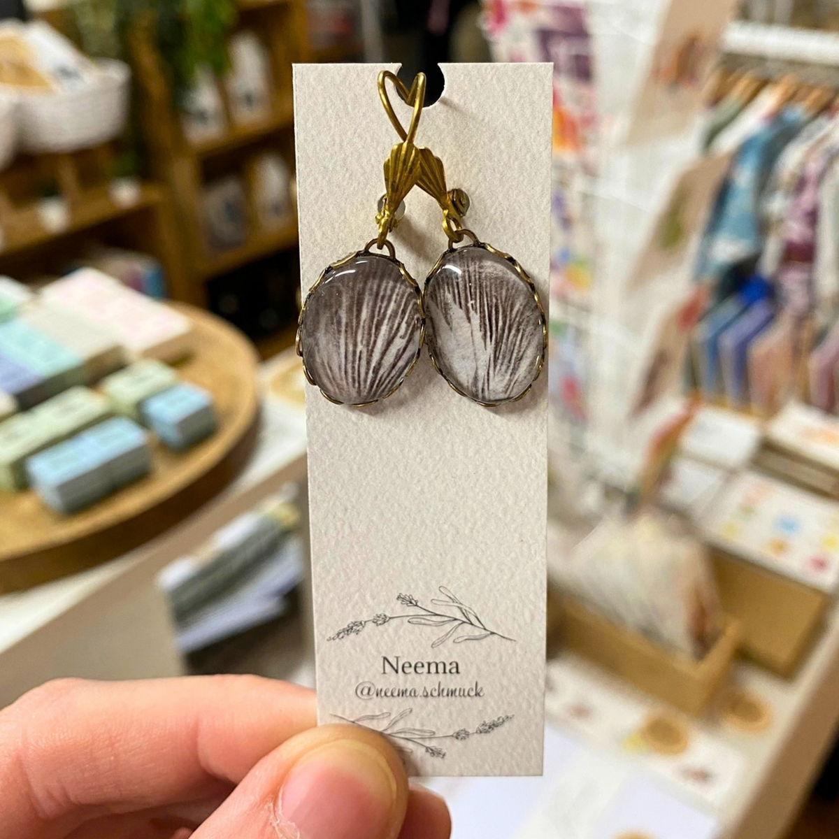 Ohrringe Print Pilzsporen Oval (OriPriOv) von Neema Schmuck
