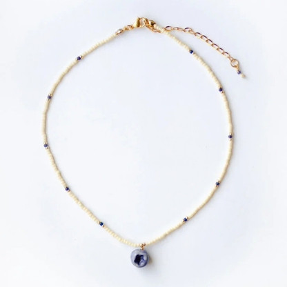 Heidelbeer Kette gold von Studio Sunbird