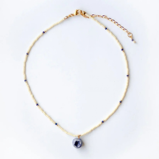 Heidelbeer Kette gold von Studio Sunbird