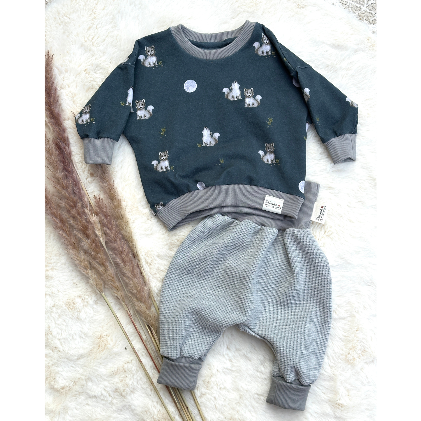 Set Sweater + Pumphose Bio Wolf Größe von LAROAH