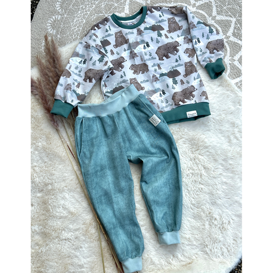 Set Sweater + Jogger Bio Bären Größe 104 von LAROAH