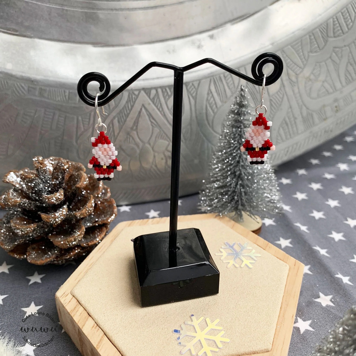Ohrring mit Weihnachtsmann Nikolaus Santa Claus Weihnachten von Wuwu