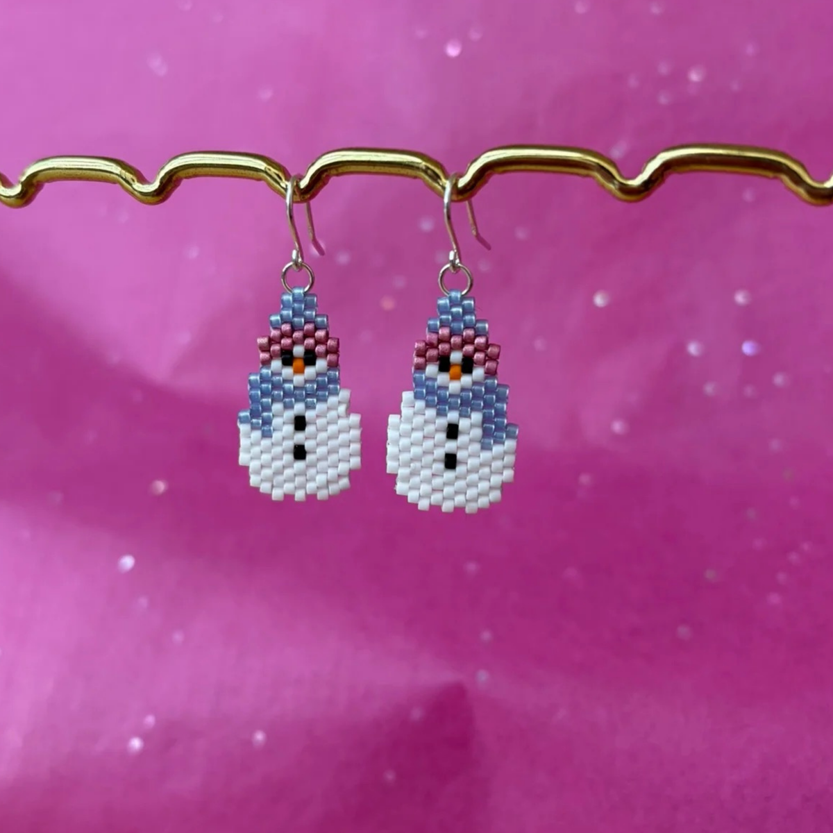 Ohrring Schneemann weiß / rosa / blau von Wuwu