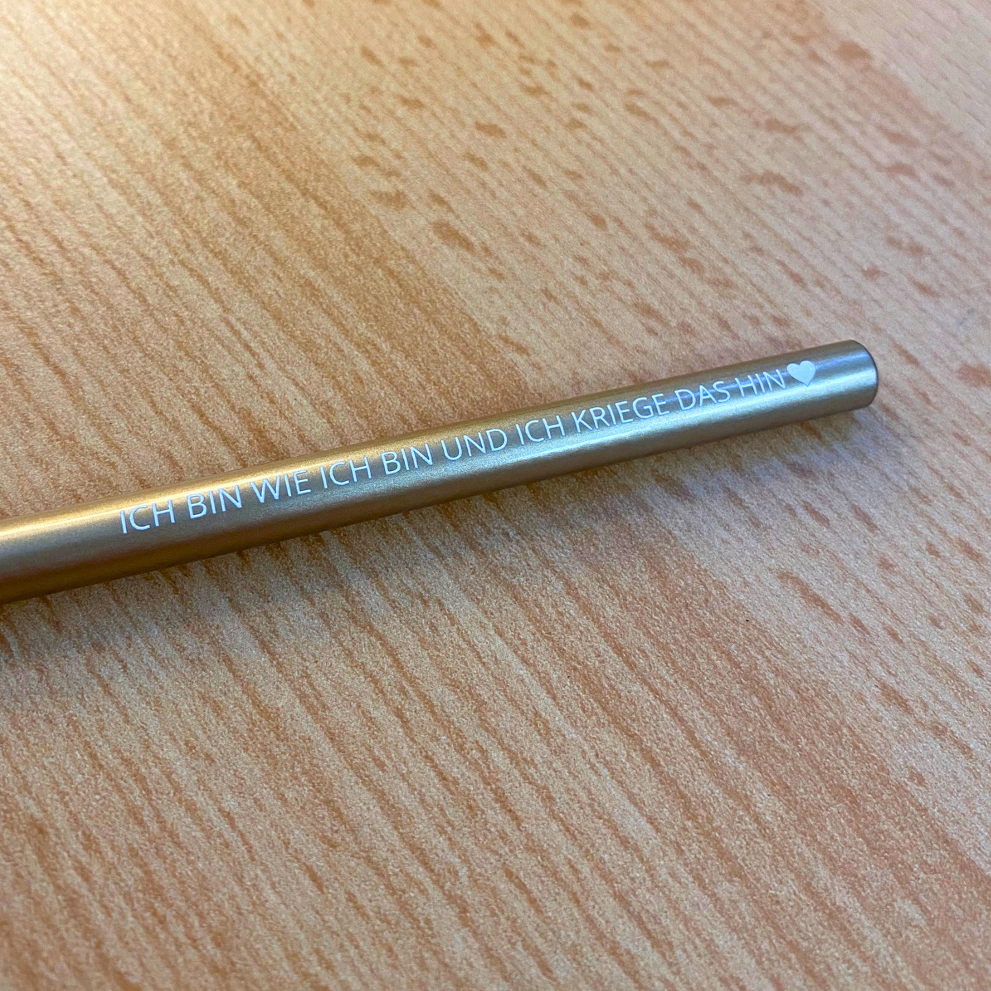 goldener Bleistift - ich bin wie ich bin und kriege das hin von Christinas Kartenkunst