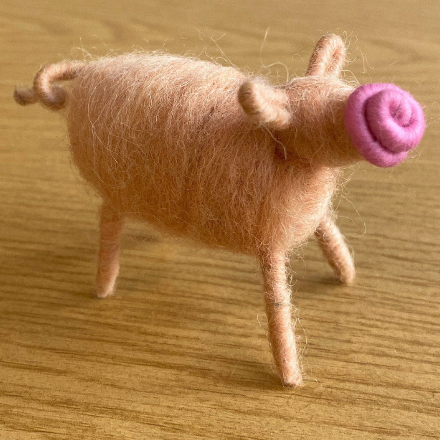 Filzschweinchen von WoolMoonFelt