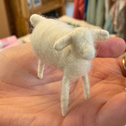 Schäfchen von WoolMoonFelt