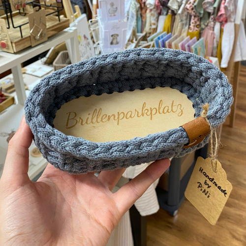 Brillenparkplatz blau von Handmade by PINI