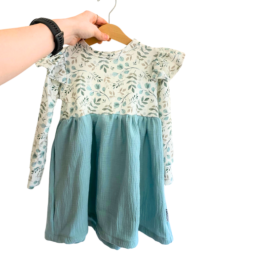 blaues Kleid Größe 104 von Echt Herzig