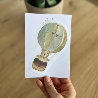 Bügelbild Bär im Heißluftballon von Christinas Kartenkunst
