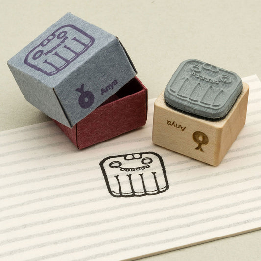 Stempel Anya von OrcOYoyo