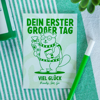 Murmeltier mit einer Schultüte